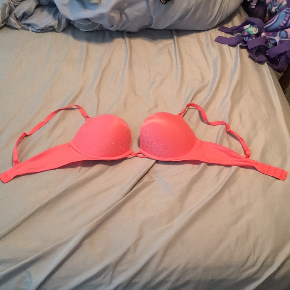 Bombshell bra